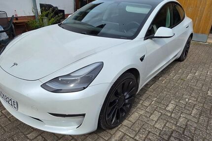 Tesla Model 3 113.500 km 27.000 &euro; Barwedel 38476