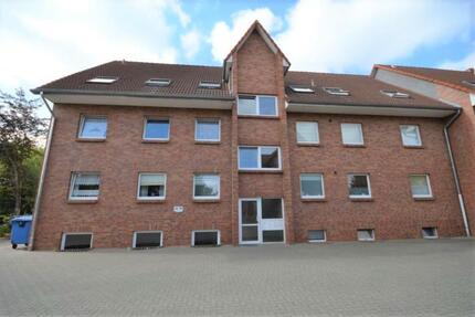 Gifhorn-Süd, 4-Zimmerwohnung mit Südbalkon, Einbauküche und KFZ-S 4 zimmer