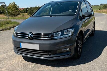 VW Touran 24.000 km 30.900 € Wolfsburg 38442