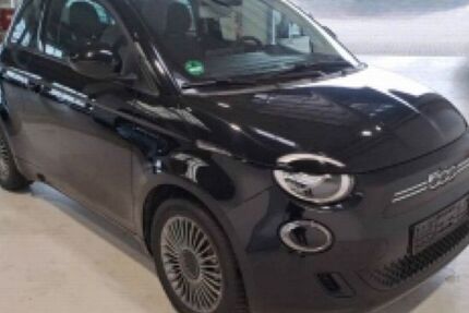 Fiat 500e 8.750 km 18.590 € Helmstedt 38350