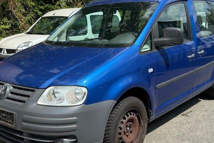VW Caddy 135.347 km 3.990 &euro; Braunschweig 38122