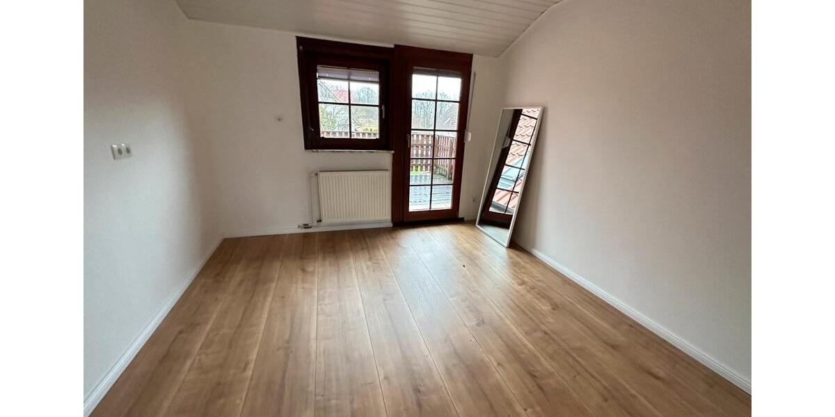 Doppelhaushälfte zu vermieten, ab 15.3. in Groß Schwülper 5 zimmer