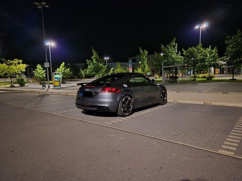 TT