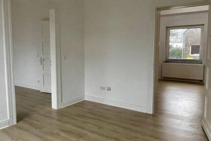 Frisch saniert, top gelegen - stilvolle 5ZKB Wohnung in Rheine-Gellendorf wartet auf Sie!