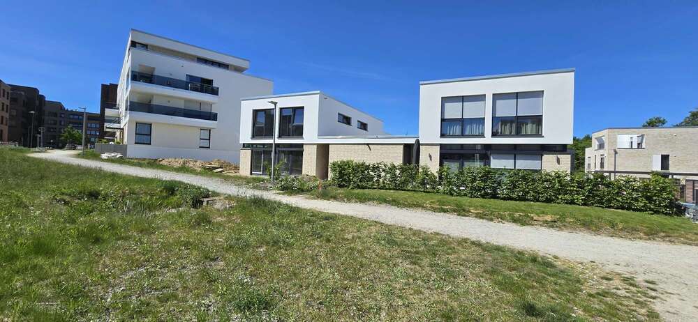 Haus zum Kaufen in Wolfsburg 725.000 € 170 m²