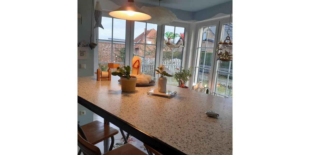 Einfamilienhaus Velpke - 7 Zimmer, 220 m&sup2;, 1.600&euro; | Angebot:25173013