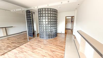 WOHNEN LEICHT GEMACHT MIT LIFT, STELLPLATZ & EBK