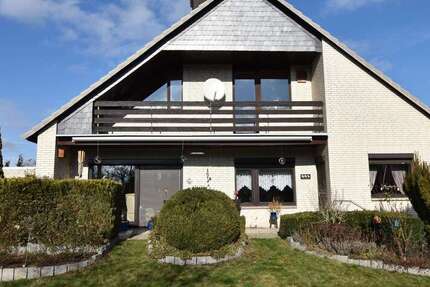 Haus Wolfsburg Ehmen - 6 Zimmer, 226 m&sup2;, 370.000&euro; | Angebot:27252133