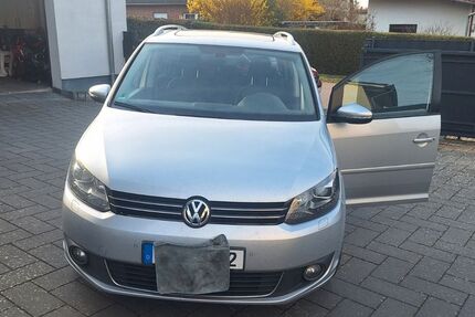 VW Touran 131.500 km 8.999 &euro; Weferlingen 39356