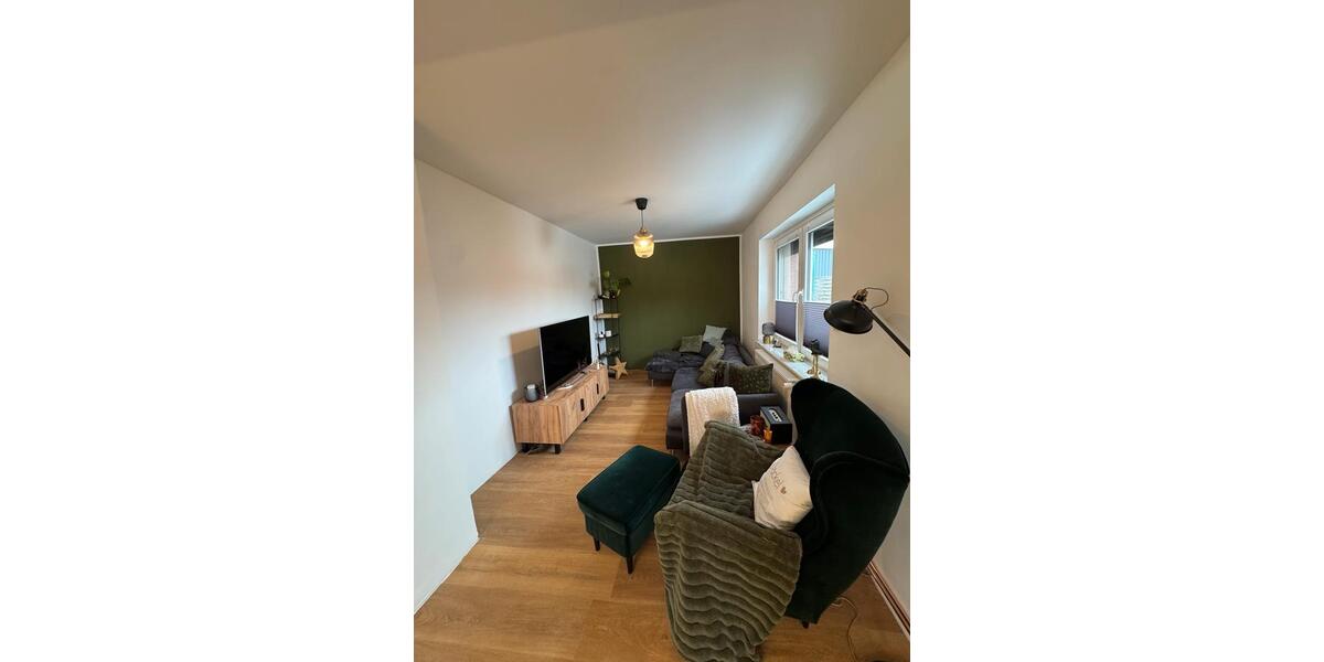 Erdgeschoßwohnung Rühen - 3 Zimmer, 86 m&sup2;, 850&euro; | Angebot:24787846