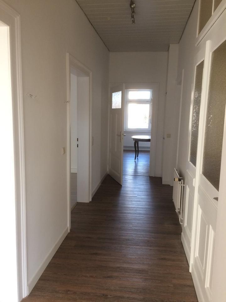 Ruhige 4-Zimmer-Altbau-Whg östl. Ringgebiet