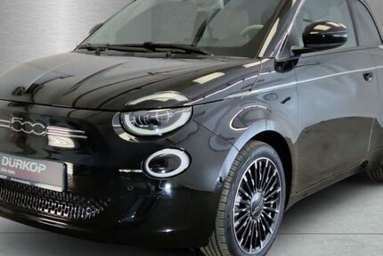 Fiat 500e 8.530 km 29.950 € Braunschweig 38126