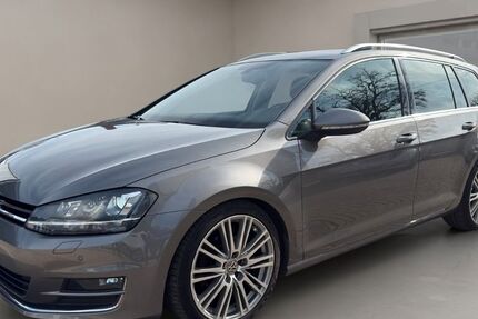 VW Golf 142.406 km 12.620 &euro; Braunschweig 38114