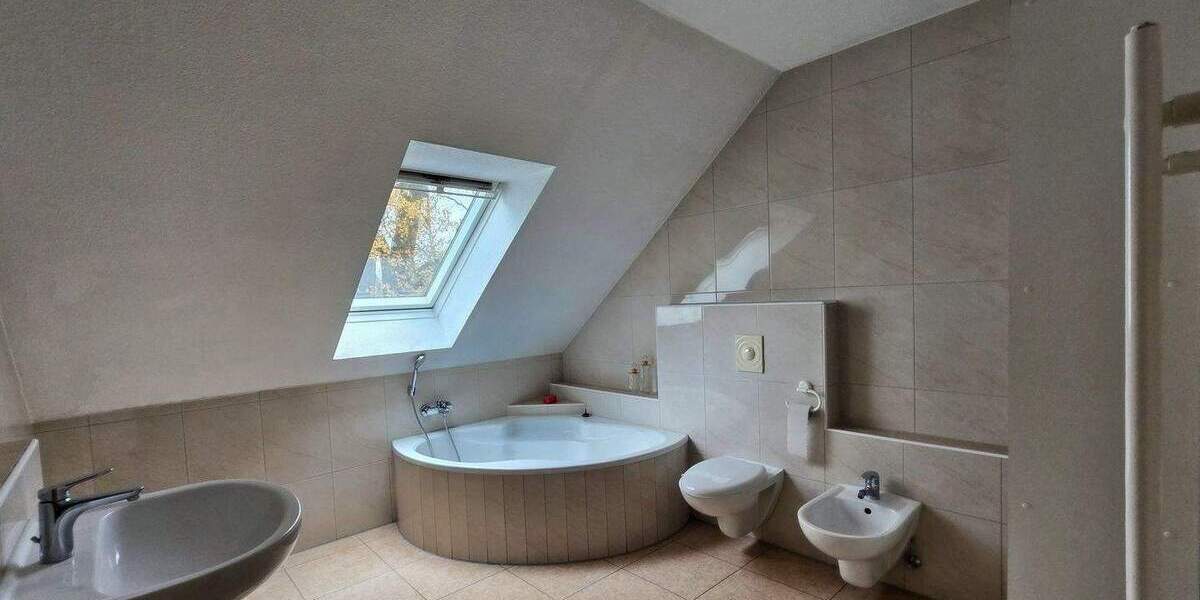 Doppelhaushälfte Gifhorn - 5 Zimmer, 112 m&sup2;, 319.000&euro; | Angebot:25685898