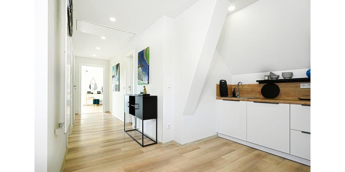 Dachgeschoßwohnung Rühen - 3 Zimmer, 90 m&sup2;, 767&euro; | Angebot:25354371