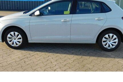 VW Polo 1.0 Life MPI BMT 4Trg Klima Navi LED 17.500 km 14.990 € Vordorf 38533