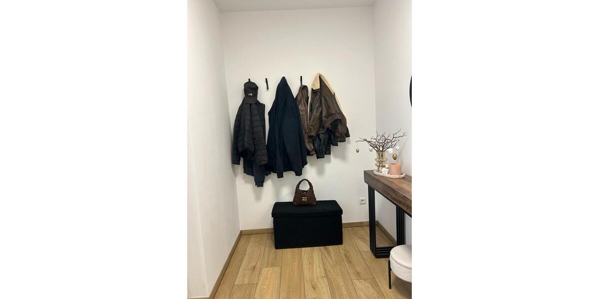 Etagenwohnung Velpke - 2 Zimmer, 80 m&sup2;, 950&euro; | Angebot:26237599