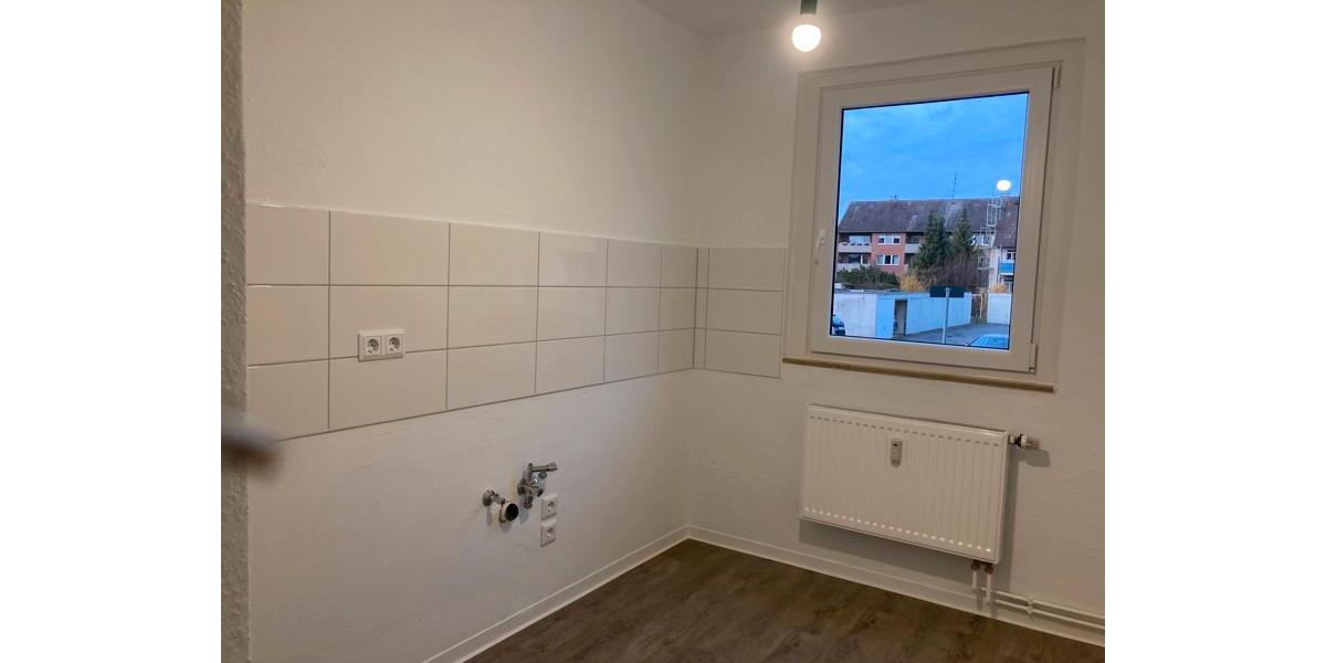 Hier zieh ich ein, in mein neues Heim! zimmer