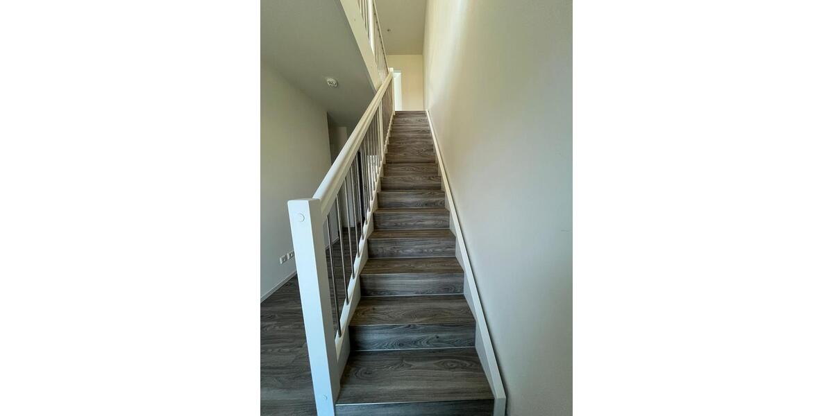 Etagenwohnung Wolfsburg - 4 Zimmer, 123 m&sup2;, 1.541&euro; | Angebot:26441394