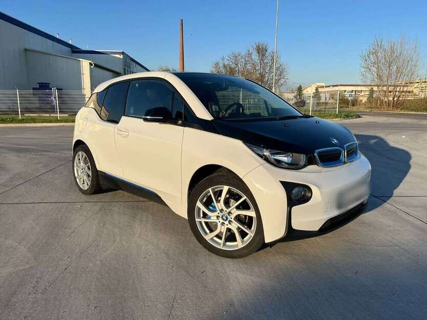 i3