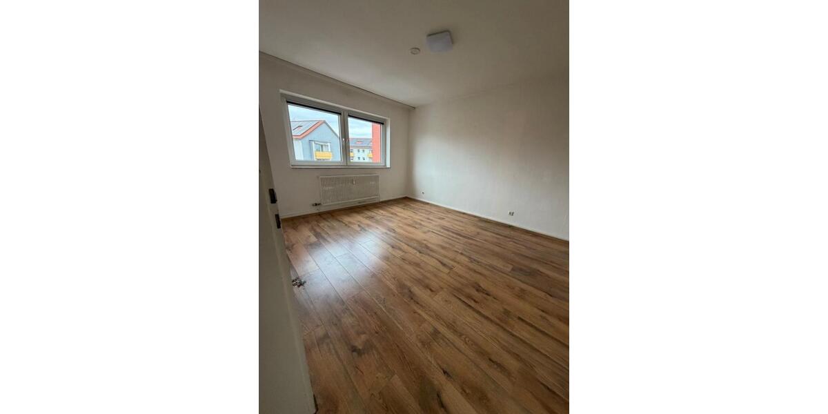 Etagenwohnung Braunschweig Heidberg-Melverode - 3 Zimmer, 72 m&sup2;, 648&euro; | Angebot:25232081