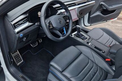 VW Arteon 25.500 km 46.999 &euro; Wolfsburg 38442