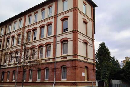 3-Zimmer-Wohnung mit Gartenanteil und PKW Einstellplatz 3 zimmer