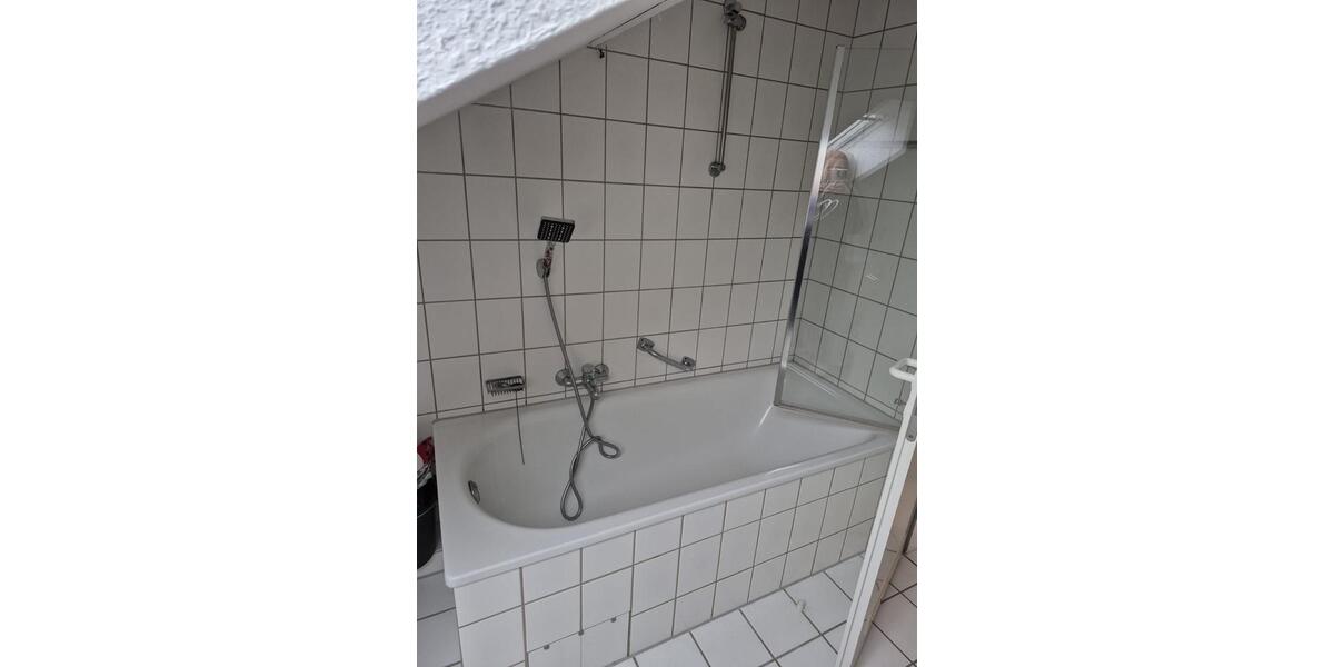Dachgeschoßwohnung Wolfsburg Almke - 2 Zimmer, 65 m&sup2;, 150.000&euro; | Angebot:26217764
