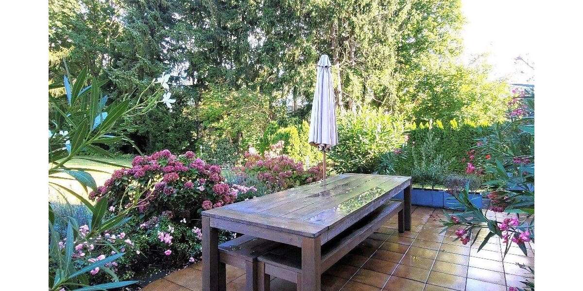 Charmantes Einfamilienhaus auf parkähnlichem Grundstück mit altem Baumbestand 7 zimmer