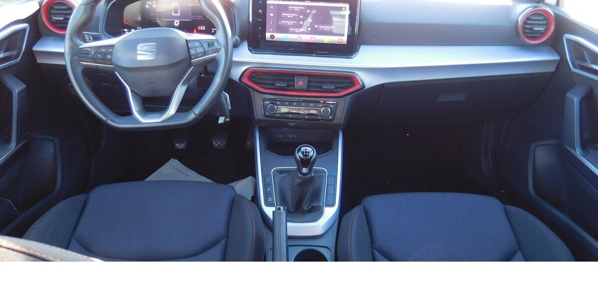 Seat Arona 1.0 FR-Line TSI BMT Navi Klima Alu 27.000 km 16.990 € Vordorf 38533