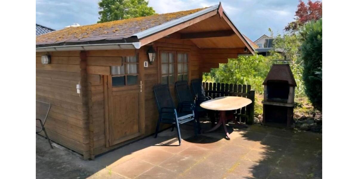 Einfamilienhaus Hillerse - 8 Zimmer, 220 m&sup2;, 1.500&euro; | Angebot:26269276