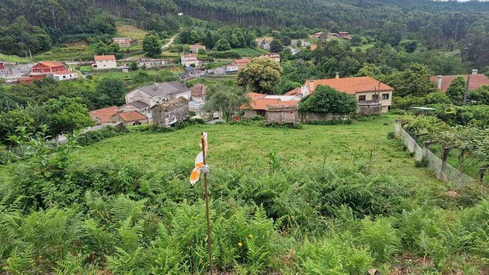 Grundstück zu verkaufen in Cerdedo-Cotobade 80.000 € 1722 m²