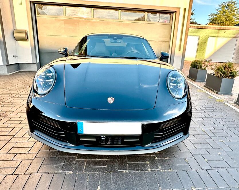 Porsche 992 3.960 km 140.300 € Wolfsburg 38442