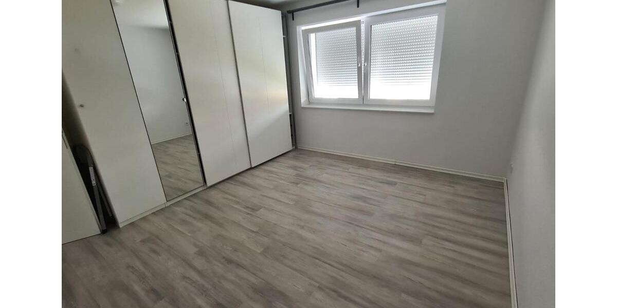 Erdgeschoßwohnung Rühen - 2 Zimmer, 78 m&sup2;, 700&euro; | Angebot:26226922