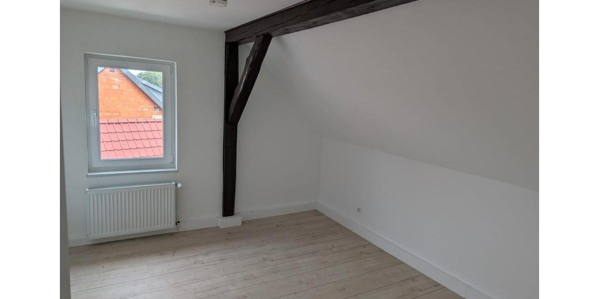 Dachgeschoßwohnung Wolfsburg Almke - 3 Zimmer, 73 m&sup2;, 138.000&euro; | Angebot:27295857