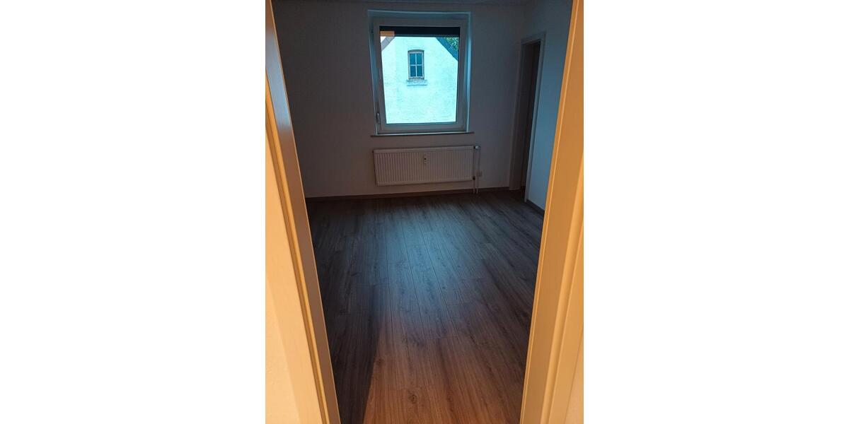 Dachgeschoßwohnung Rühen - 2 Zimmer, 56 m&sup2;, 460&euro; | Angebot:26498283