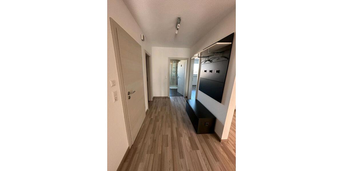 Dachgeschoßwohnung Jembke - 4 Zimmer, 100 m&sup2;, 1.200&euro; | Angebot:26419489