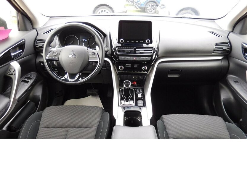Eclipse Cross PLUG-IN Benzin/Elektro HYBRID Navi