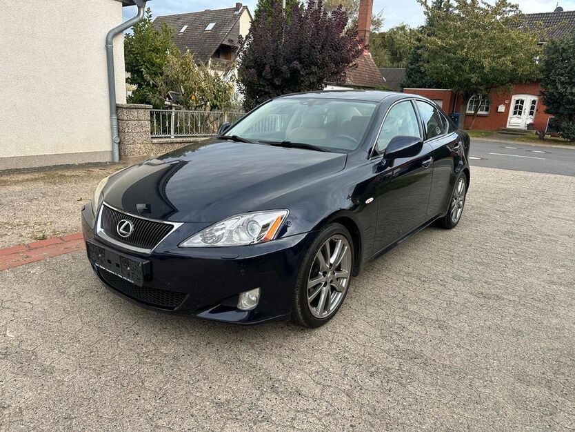 Lexus IS 250 205.000 km 6.950 € Braunschweig 38112