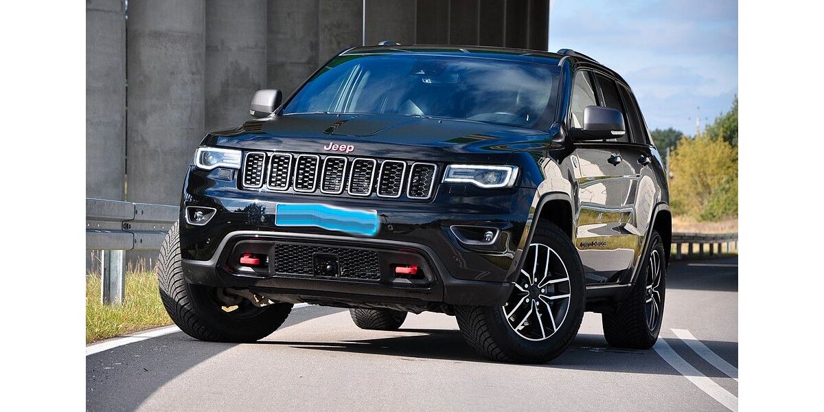 Jeep Grand Cherokee 47.000 km 40.990 € Gifhorn 38518