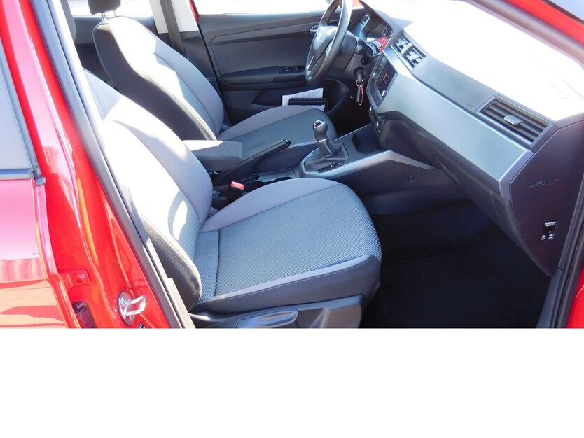 Seat Arona 1.0 Style Beats TSI BMT Klima Navi Alu 31.900 km 15.990 € Vordorf 38533