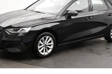 Audi A3 9.542 km 24.490 € Wolfsburg 38440
