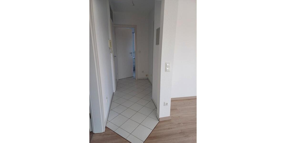 Dachgeschoßwohnung Rühen - 2 Zimmer, 56 m&sup2;, 460&euro; | Angebot:26498283