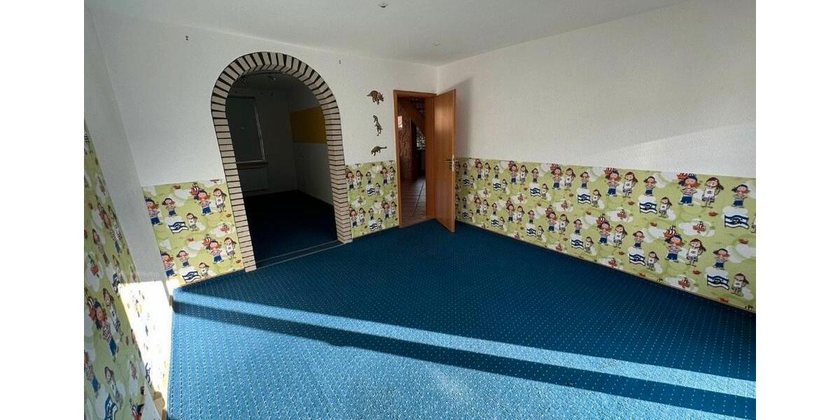 Einfamilienhaus Isenbüttel - 7 Zimmer, 195 m&sup2;, 350.000&euro; | Angebot:26038933