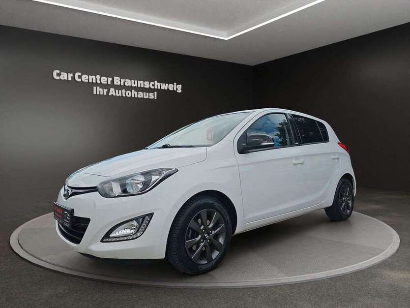 i20