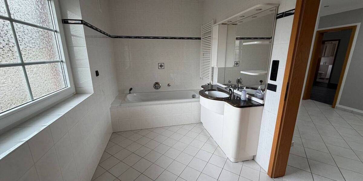 Mehrfamilienhaus, Wohnhaus Wolfsburg Reislingen - 6 Zimmer, 218 m&sup2;, 398.000&euro; | Angebot:26360202