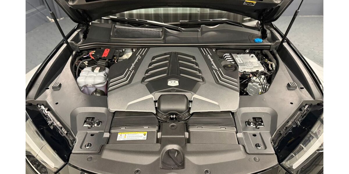 Lamborghini Urus 9.000 km 289.890 &euro; Helmstedt 38350