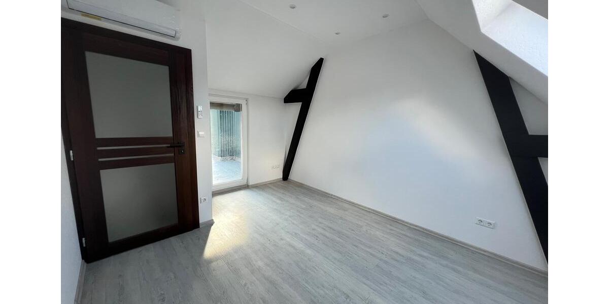 Etagenwohnung Helmstedt - 4 Zimmer, 120 m&sup2;, 970&euro; | Angebot:26676406