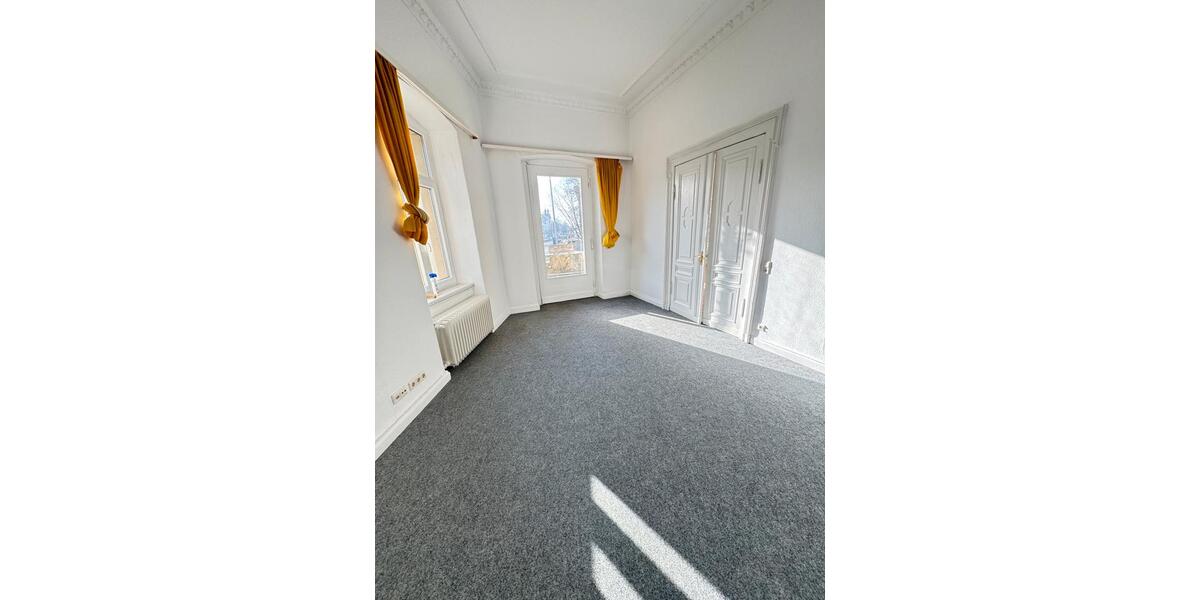 Erdgeschoßwohnung Braunschweig - 7 Zimmer, 257 m&sup2;, 2.450&euro; | Angebot:25402884