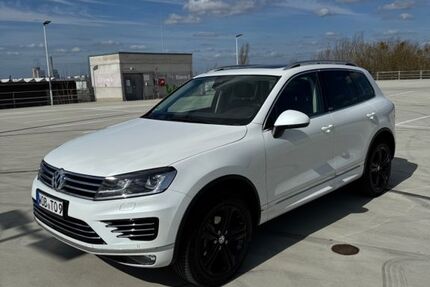 VW Touareg 90.500 km 30.900 &euro; Wolfsburg 38448
